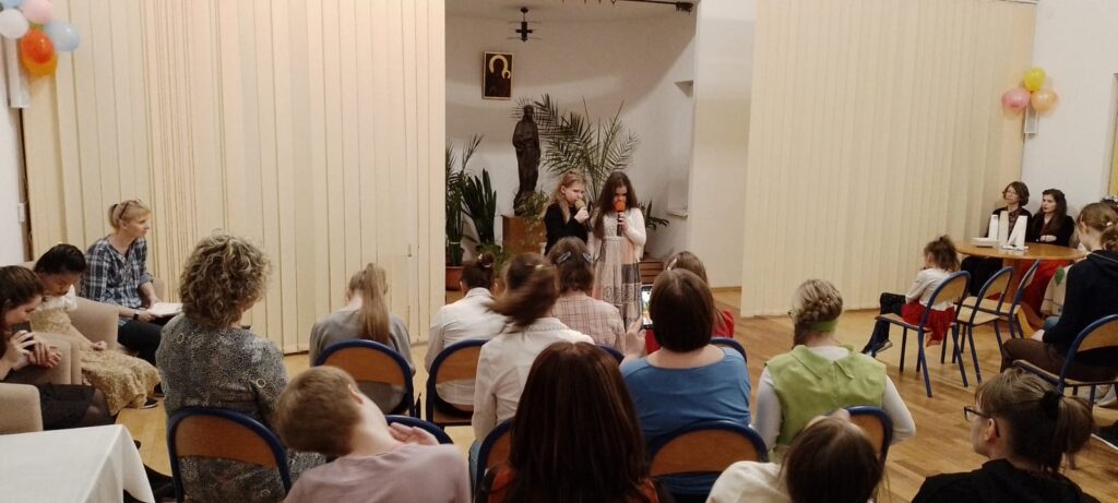  Kinga Jaszczołt i Maja Molęda – „Najważniejszy dzień w życiu” – Sanah