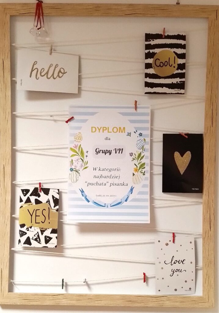 Dyplom grupy VII w ramce