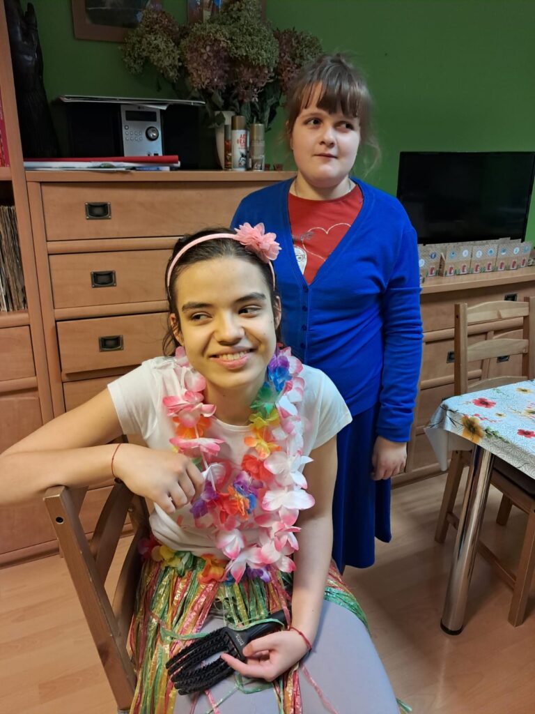 Anastazja z Julią przed zabawą