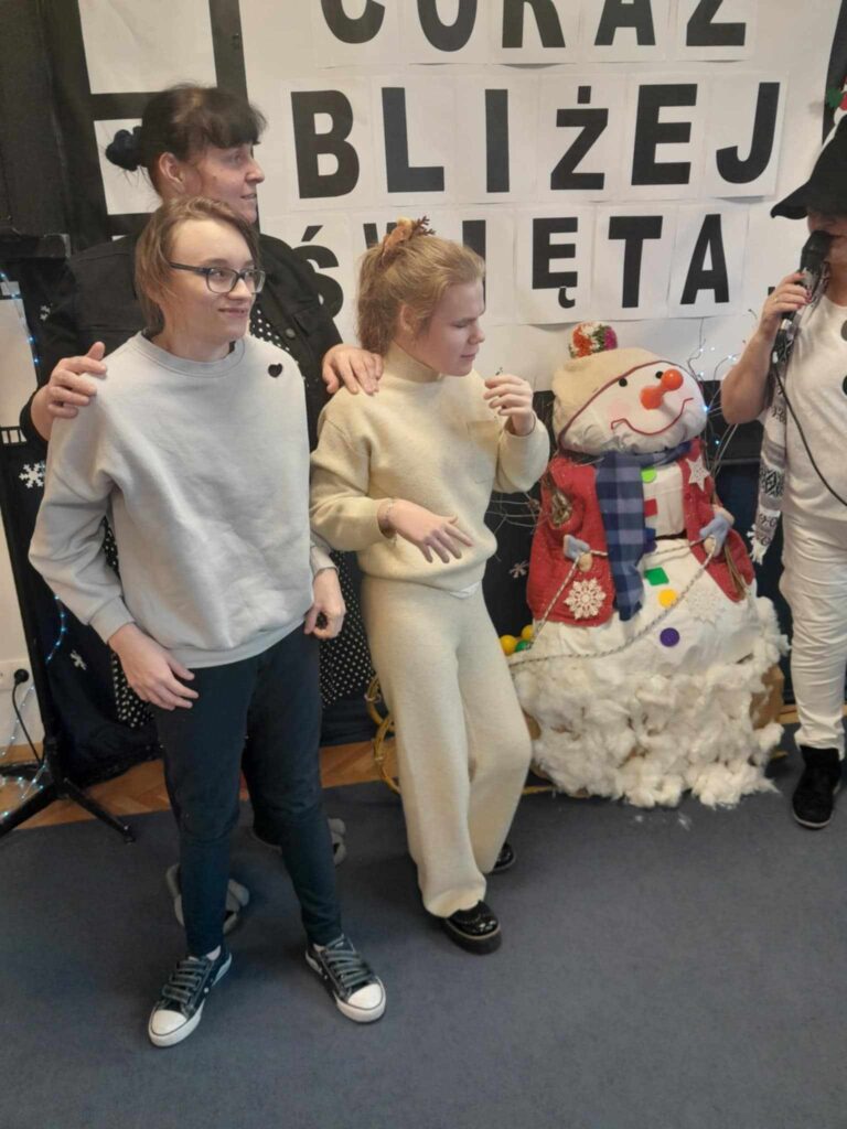 Wilina opowiada o technice wykonania bałwanka