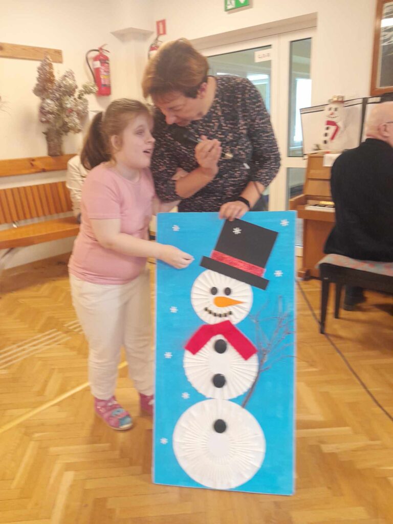 Jolita opowiada o technice wykonania bałwanka