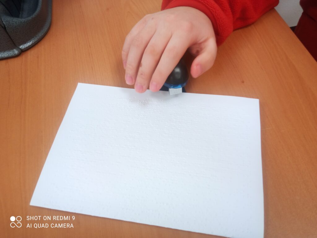 Pakowanie kartek do kopert
