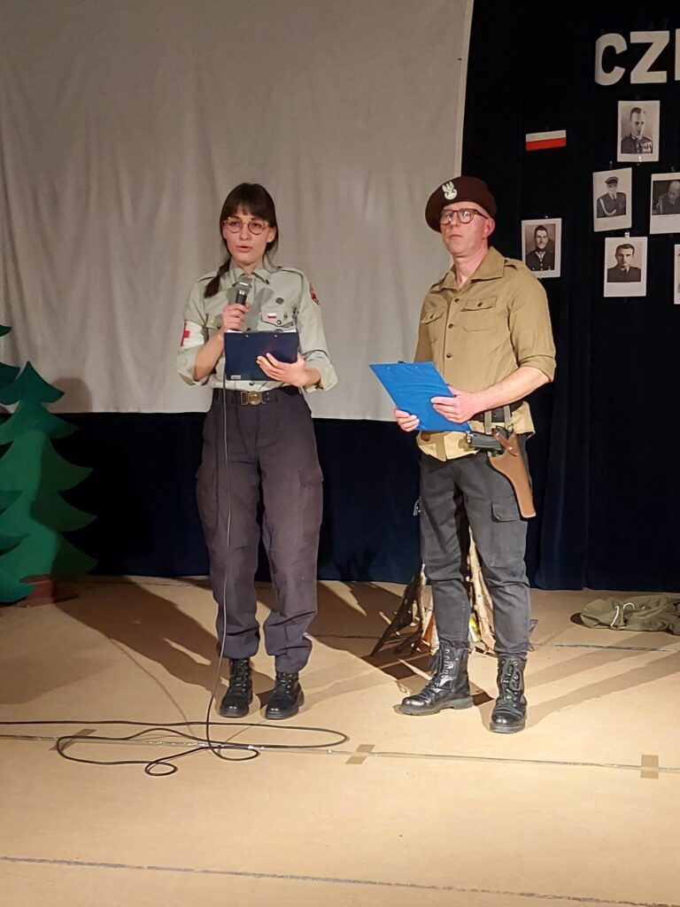 Pani Ania i pan Robert opowiadają o Żołnierzach Niezłomnych