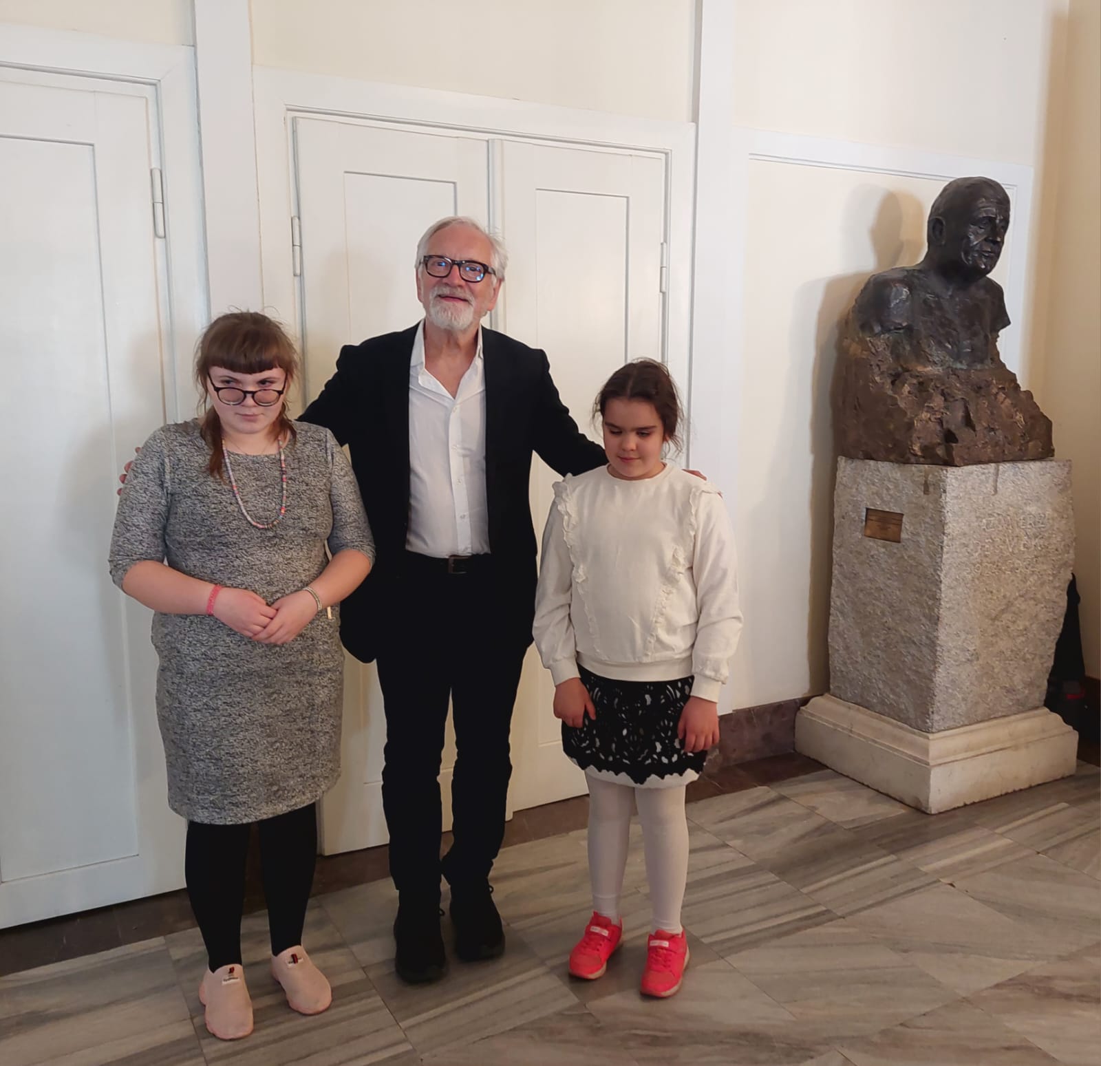 Uczennice z P. Dyrektorem Teatru Polskiego