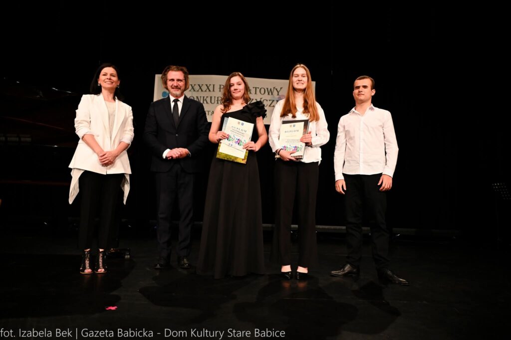 Laureaci na scenie