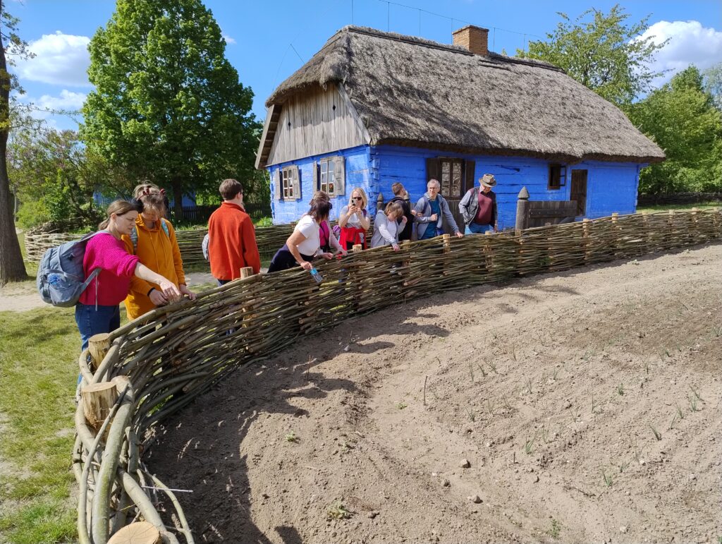 Przed chatą