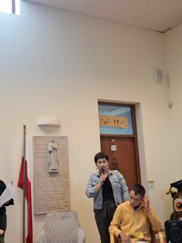 Pani dyrektor wita wszystkich zebranych