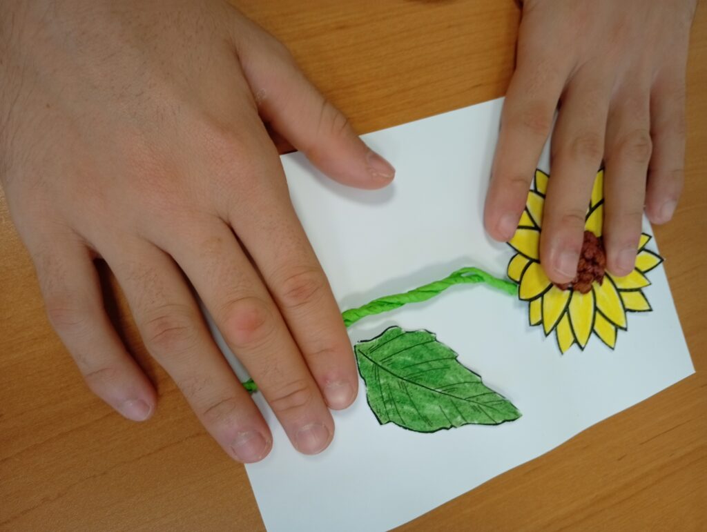 doklejanie elementów