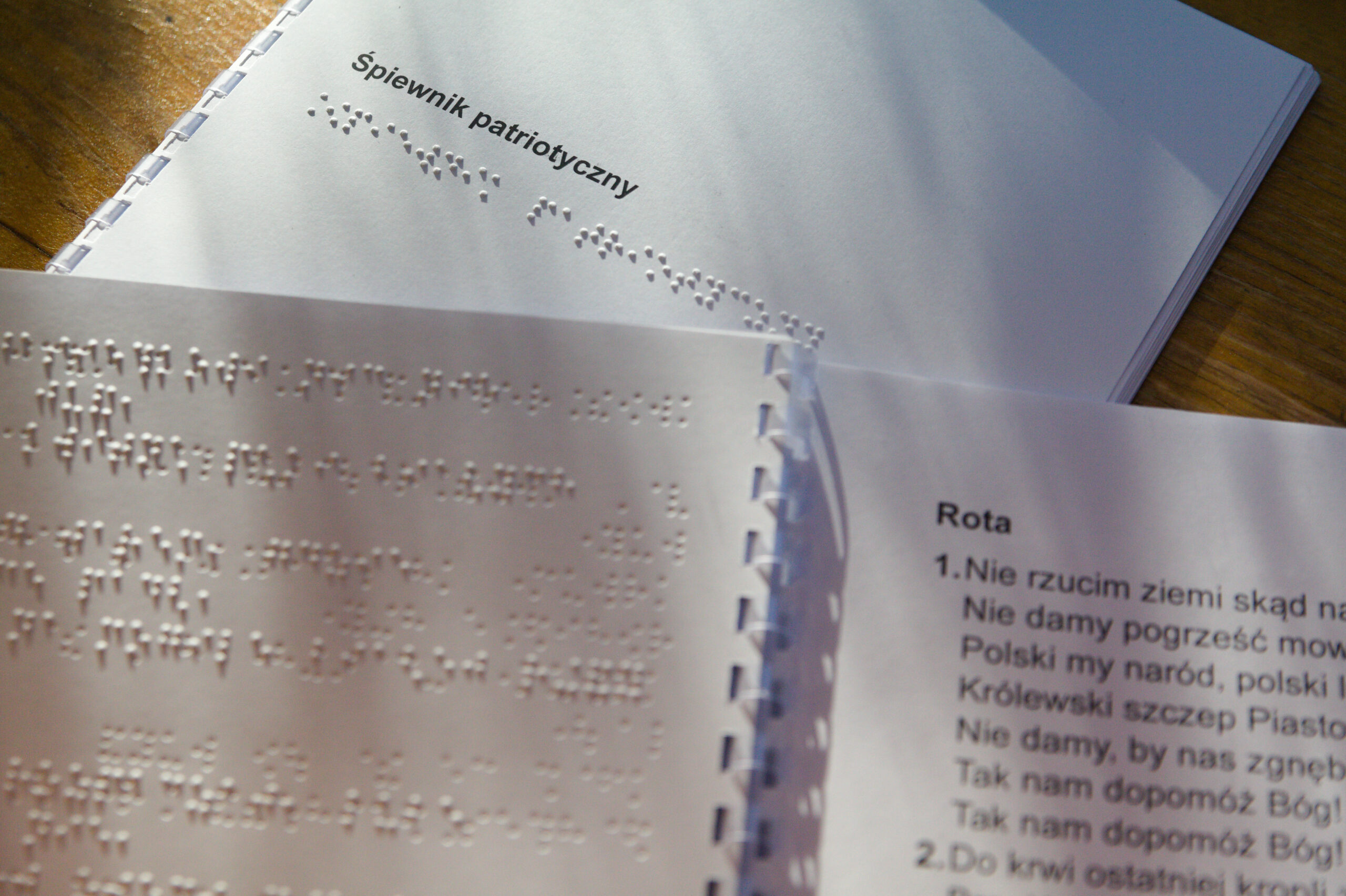 Śpiewnik wydrukowany pismem brajlowskim