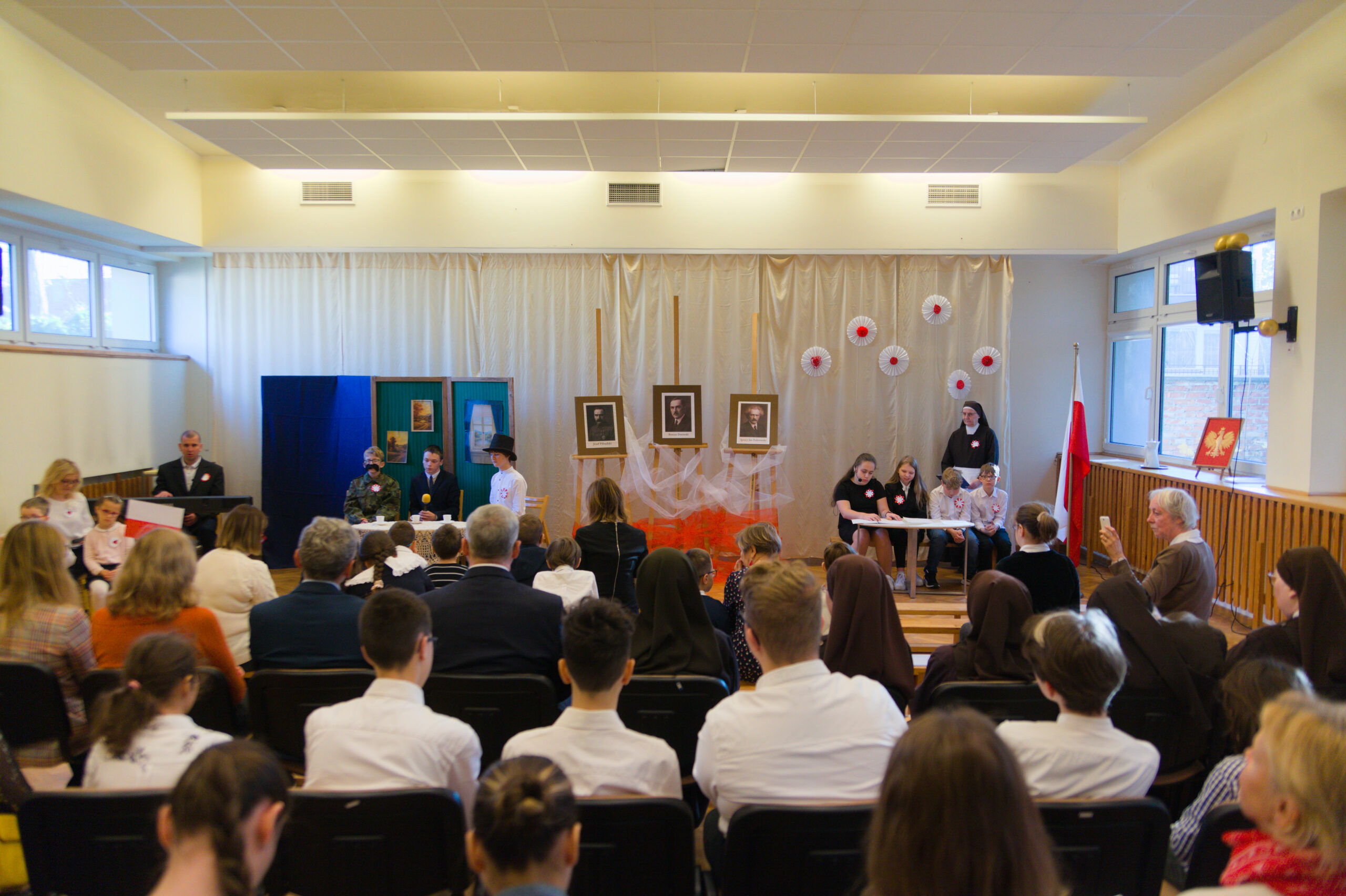 Widok na salę gimnastyczną