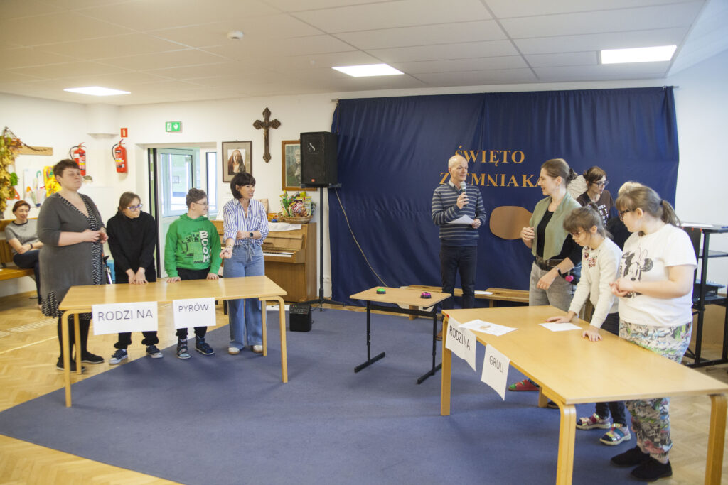 "Ziemniaczana Familiada"