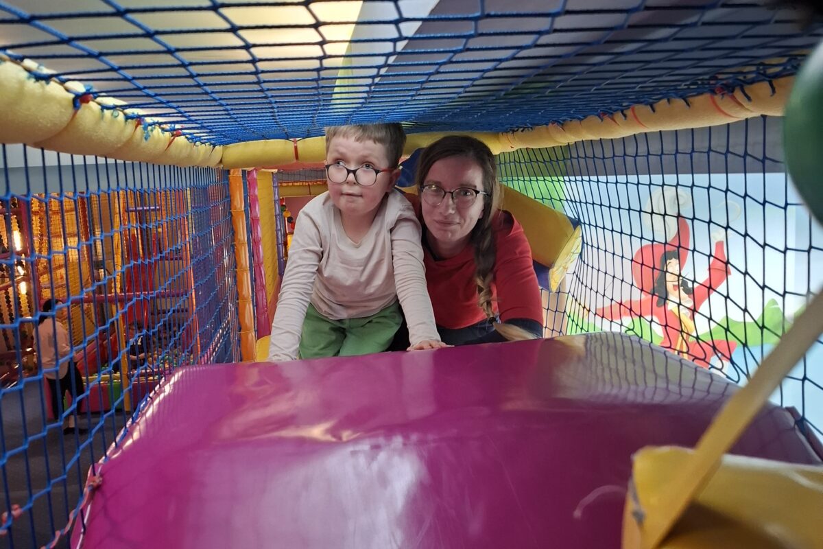 Kacper z p. Dominiką pod samym sufitem