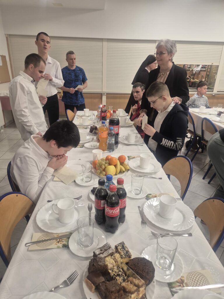 dzielenie się opłatkiem