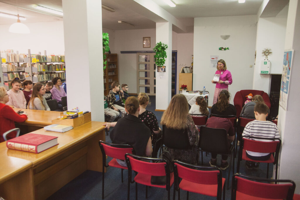 spotkanie uczniów z autorką panią Elizą Piotrowską 