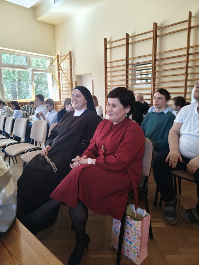 Roześmiane Pani Dyrektor i s. Marta