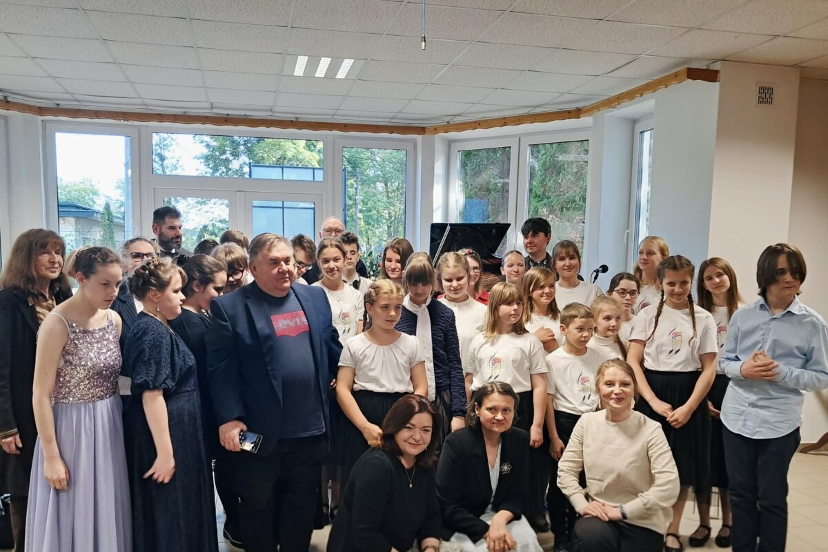 Koncert z gościnnym chórem Kameleon